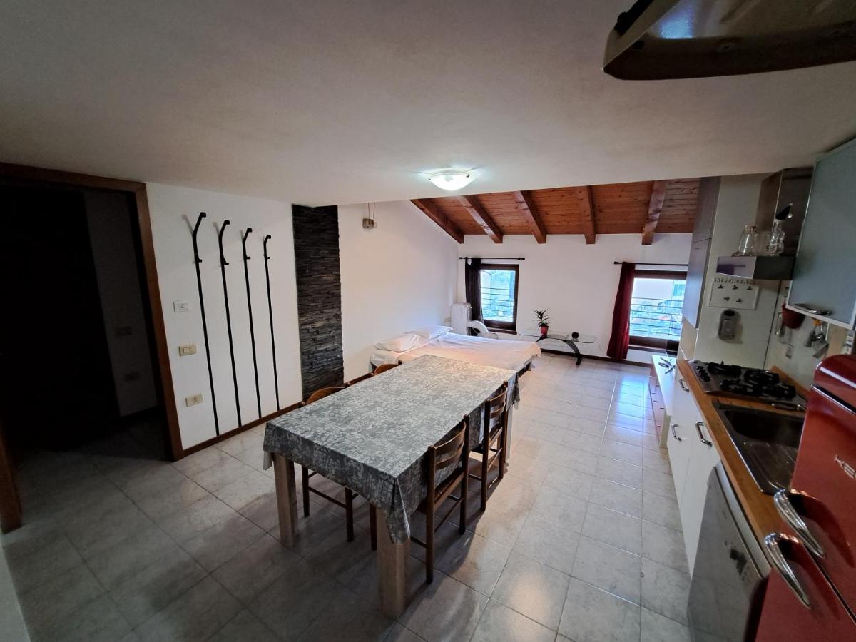 Casa Vacanze S.Tomaso Riva del Garda Exterior foto